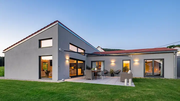 Moderner Bungalow mit Pultdach