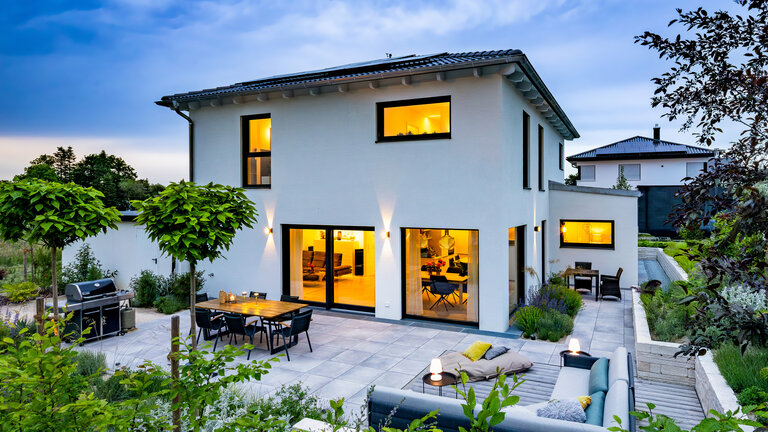 Walmdachhaus mit Sauna | Walmdach 180 von LUXHAUS