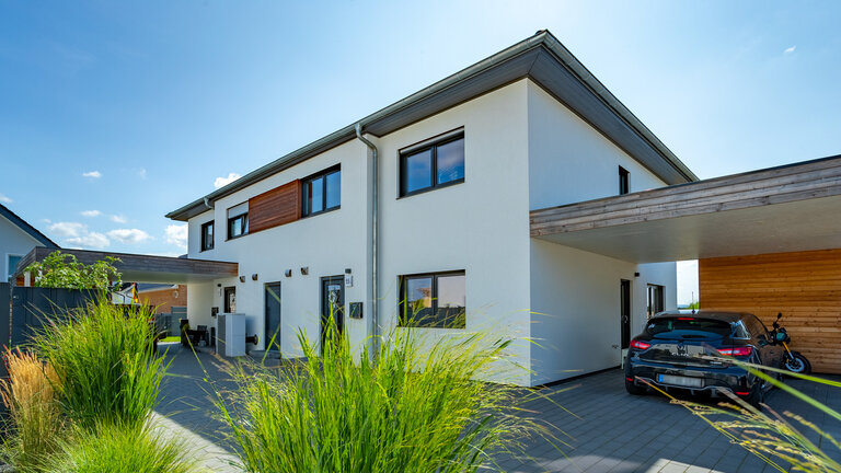 Doppelhaus mit Walmdach | Walmdach 139 von LUXHAUS Doppelhaus mit Walmdach | Walmdach 139 von LUXHAUS