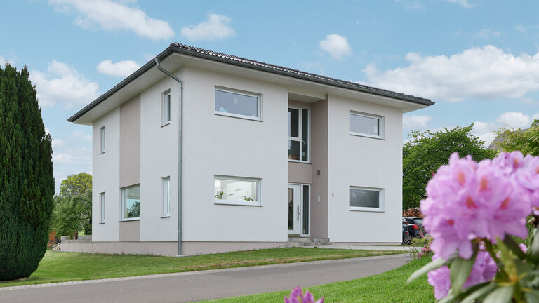 Stadtvilla mit Doppelgarage | Walmdach 157 von LUXHAUS Stadtvilla mit Doppelgarage | Walmdach 157 von LUXHAUS