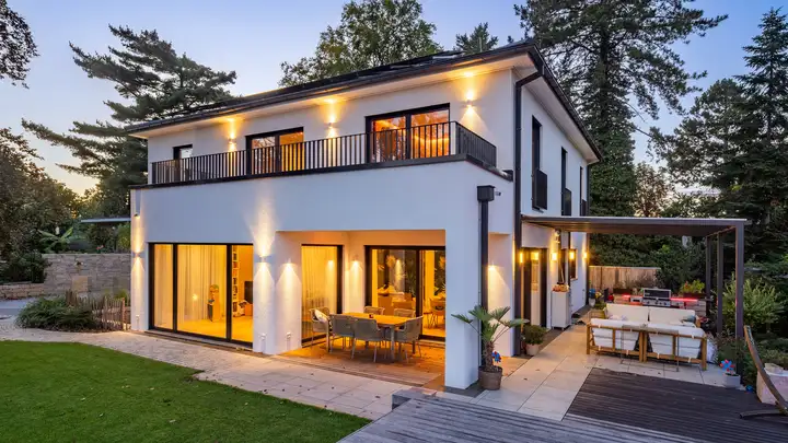 Moderne Luxus-Stadtvilla