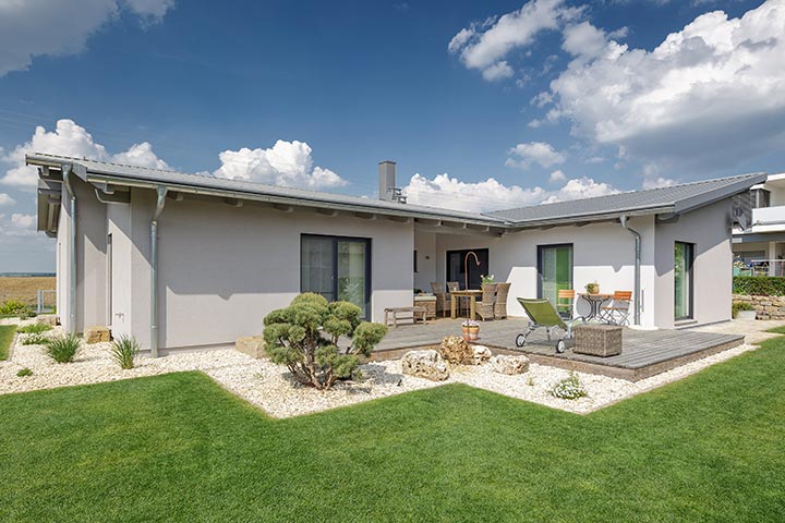 Kleines Haus für Senioren | Homestory Bungalow Pultdach 145